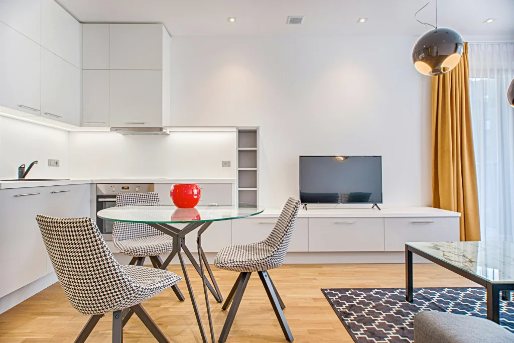 Electrodomésticos esenciales para vivienda recuperada